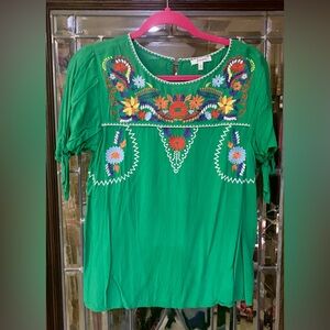 Jodifl Green Embroidered Tie Sleeve Top – Size Small